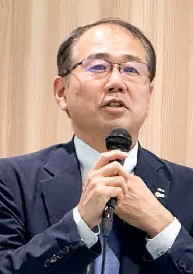 写真1: 東西営業キックオフミーティングを実施。