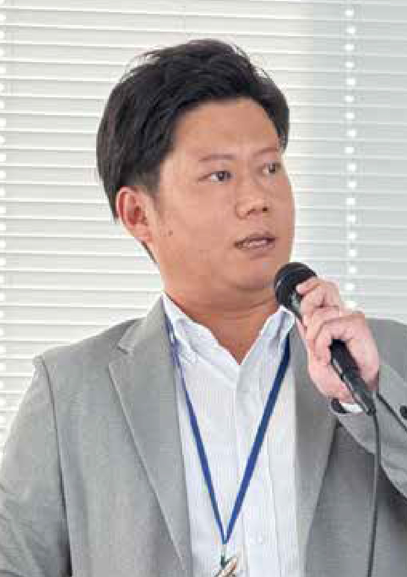 写真5: 東西営業キックオフミーティングを実施。