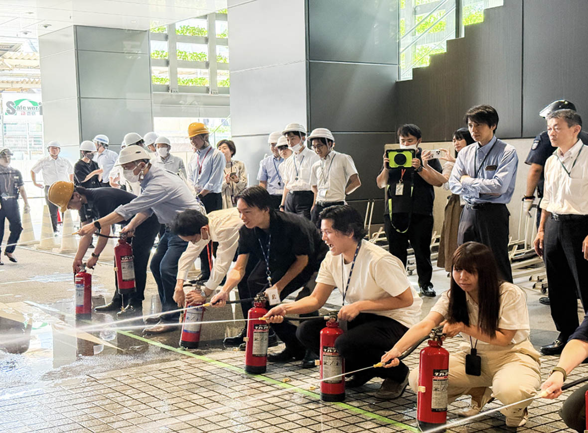 写真07: 秋の自衛防災訓練を実施