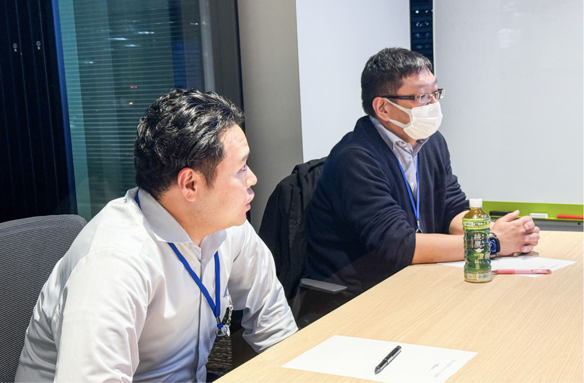 写真04: キャリア入社研修・懇親会を実施