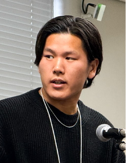 写真09: Outsourcing 事業部コミュニケーションMTGを実施。