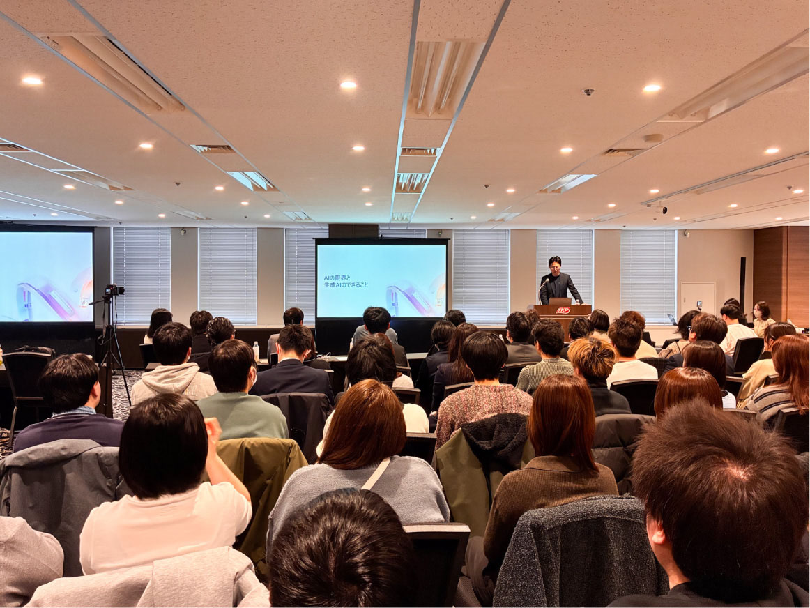 写真18: Outsourcing 事業部コミュニケーションMTGを実施。