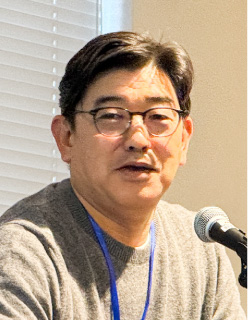 写真21: Outsourcing 事業部コミュニケーションMTGを実施。