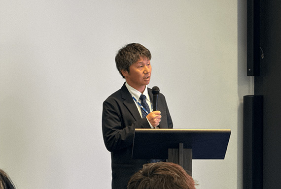 写真02_03: パートナー会を実施。