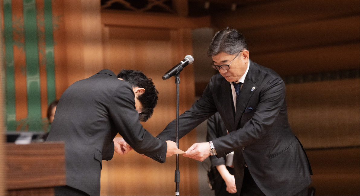写真03: 【伝統×未来】27卒内定式を二十五世観世左近記念観世能楽堂にて開催。